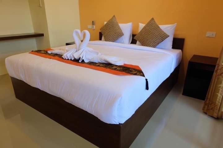 Family Guesthouse Chaweng Esterno foto